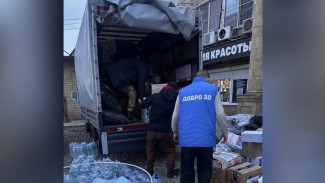 Астраханские волонтёры преодолели 3,5 тыс. км, чтобы доставить бойцам СВО новогодний гумгруз 