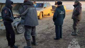 В Астраханской области водителей оштрафовали за проезд по ледовой переправе