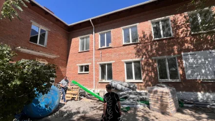 Под Астраханью продолжается капремонт отделения районной больницы