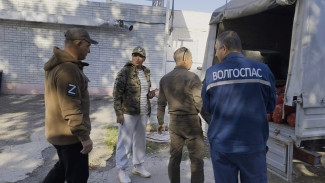 Астраханские спасатели отправили гумпомощь бойцам СВО