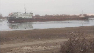Теплоход «Порт Оля 2» из Ирана сел на мель в Астраханской области 