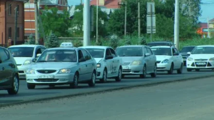 Астраханцы массово жалуются на пробки на Аэропортовском шоссе