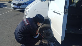 В Астраханской области 11 автобусов сняли с маршрута из-за техсостояния