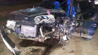 В ДТП с экскаватором под Астраханью пострадали парень и подросток