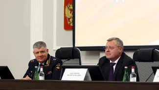 Астраханский губернатор поблагодарил полицейских за ответственное несение службы
