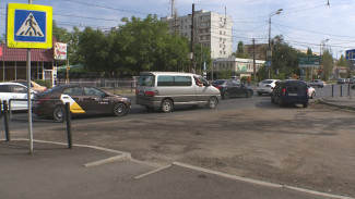 В Астрахани проверили наличие пешеходных переходов у школ перед 1 сентября