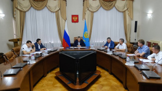 Астраханские власти решат вопрос с понтонным мостом через реку Бузан