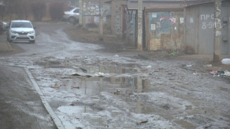 Астраханцы массово жалуются на состояние улицы 11-й Красной Армии