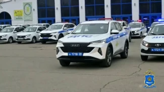 Полиция Астраханской области получила 38 новых служебных автомобилей