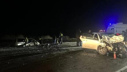 Под Астраханью произошло двойное ДТП: погиб водитель