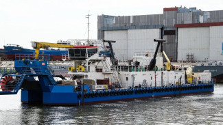 Земснаряд "Лотос - 2" отправится из Астрахани на Салехард