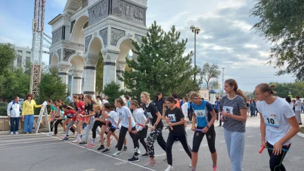 В Астрахани легкоатлетическая эстафета ко Дню города собрала 1,2 тыс. участников