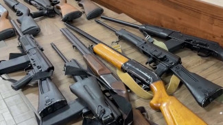 Астраханские росгвардейцы отправили 30 единиц гражданского оружия в зону СВО