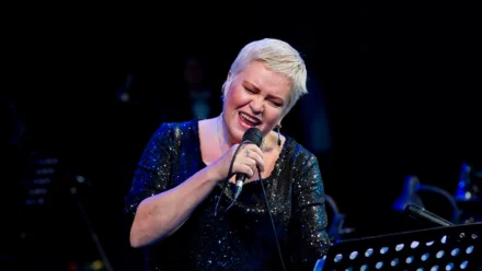 Скончалась известная астраханская вокалистка Лариса Сазонова