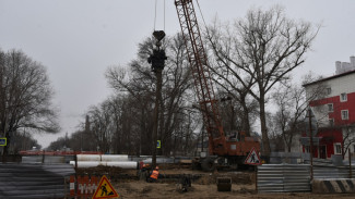В Астрахани на улице Адмирала Нахимова заменяют коммунальные сети
