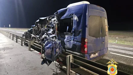 Ночью в ДТП погибли 7 пассажиров автобуса, следовавшего в Астрахань