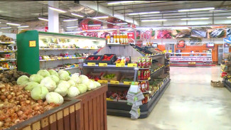 В Астраханской области продолжают дорожать овощи и макароны, но дешевеют сыр и чай