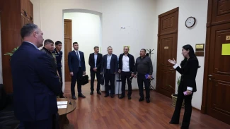 Участников программы «Победоносец» познакомили с работой управления по работе с обращениями граждан