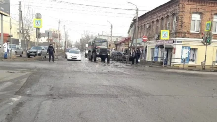 В Астрахани на улицах Бакинской и Кирова отремонтируют тротуары