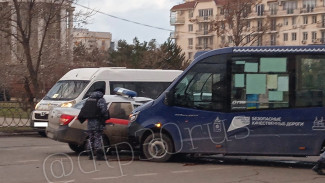 В центре Астрахани произошло ДТП с новым автобусом