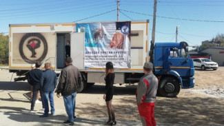 В Астрахани теперь работают три мобильных прививочных пункта