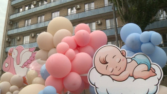 В Астраханской области в декабре родилось 11 пар близнецов