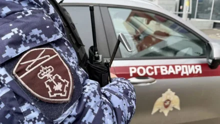 Астраханец пытался проникнуть в торгово-развлекательный центр