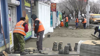 Улицу Анри Барбюса в Астрахани отремонтировали уже на 90%