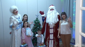 Астраханский губернатор исполнил мечты детей участника СВО 