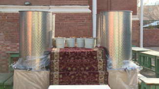 В астраханских храмах в Крещенский сочельник совершён чин освящения воды