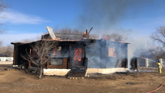 На астраханской турбазе горел дом на площади 120 кв. метров