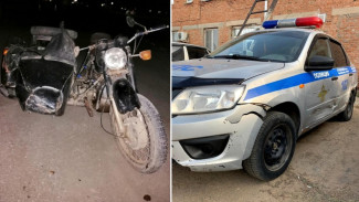 В Астраханской области пьяный мотоциклист врезался в автомобиль ГИБДД