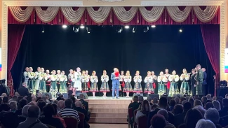 Астраханский государственный ансамбль песни и танца дал концерт в поддержку бойцов СВО 