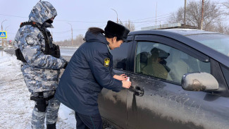 Астраханские приставы изъяли 3 автомобиля за долги