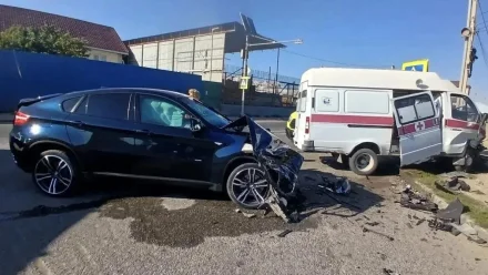 Сегодня в Астрахани произошло ДТП с автомобилем скорой помощи