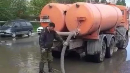 В Астрахани откачали более 430 кубометров дождевой воды