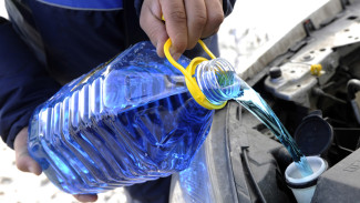 Как астраханцам выбрать незамерзайку и избежать подделок