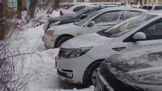Городские спасатели рассказали астраханцам, как вызволить автомобиль из снежного плена