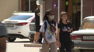 В Астраханской области продолжает действовать масочный режим