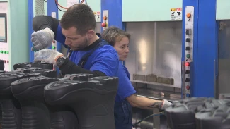 В Астрахани запустят производство новой линейки обуви 
