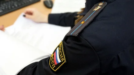 В Астрахани на пенсионерку, ударившую судебного пристава, завели дело 