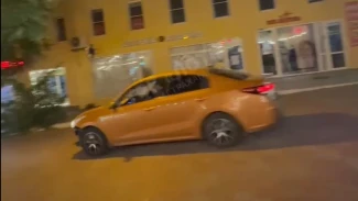 В Астрахани оштрафовали водителя, который проехался по «Арбату»