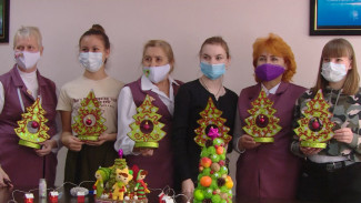 В Астрахани «серебряные» волонтёры поддерживают детей, оказавшихся в трудной жизненной ситуации