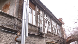 В Астрахани дом на Набережной 1 Мая признали аварийным