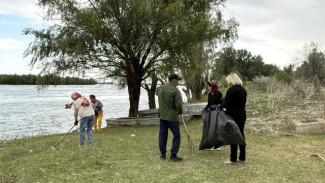 С берегов астраханских водоёмов собрали около 1,5 тыс. кубометров мусора