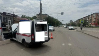 В Астрахани произошло ДТП с участием автомобиля скорой помощи