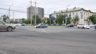 В Астрахани отремонтировали дорогу на оживлённом перекрёстке