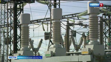 Свыше 390 км электросетей обновили астраханские рабочие с начала года