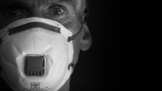 В ковидном госпитале Астрахани скончался 79-летний пациент