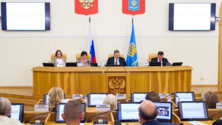 Более 16,7 млрд рублей направят на зарплаты бюджетникам в 2026 году